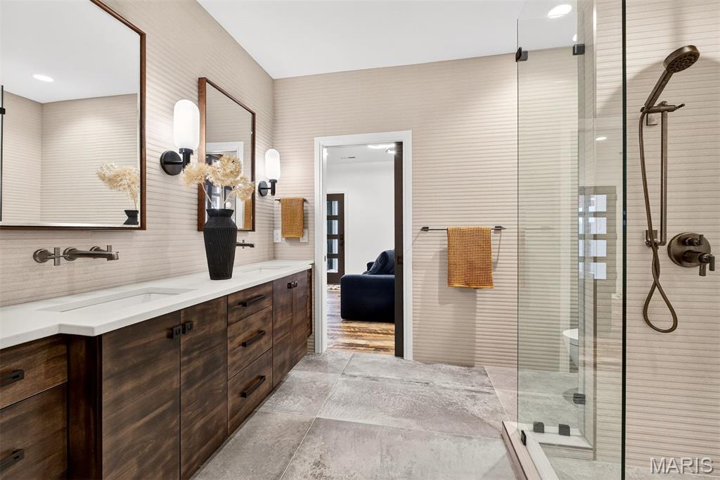 Village of Saddlebrooke - Residential