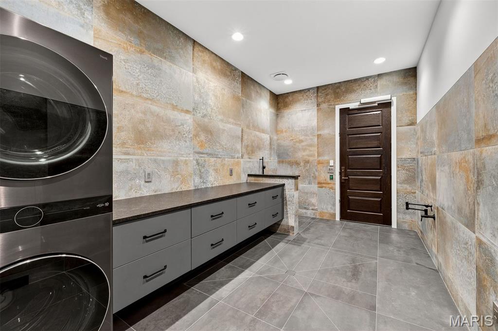 Village of Saddlebrooke - Residential