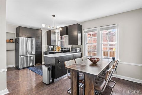 Tiny photo for 923 S Hanley Road #A, Clayton, MO 63105 (MLS # 26015769)