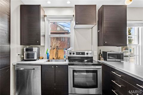 Tiny photo for 923 S Hanley Road #A, Clayton, MO 63105 (MLS # 26015769)