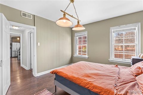 Tiny photo for 923 S Hanley Road #A, Clayton, MO 63105 (MLS # 26015769)