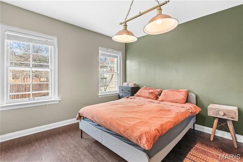 Tiny photo for 923 S Hanley Road #A, Clayton, MO 63105 (MLS # 26015769)