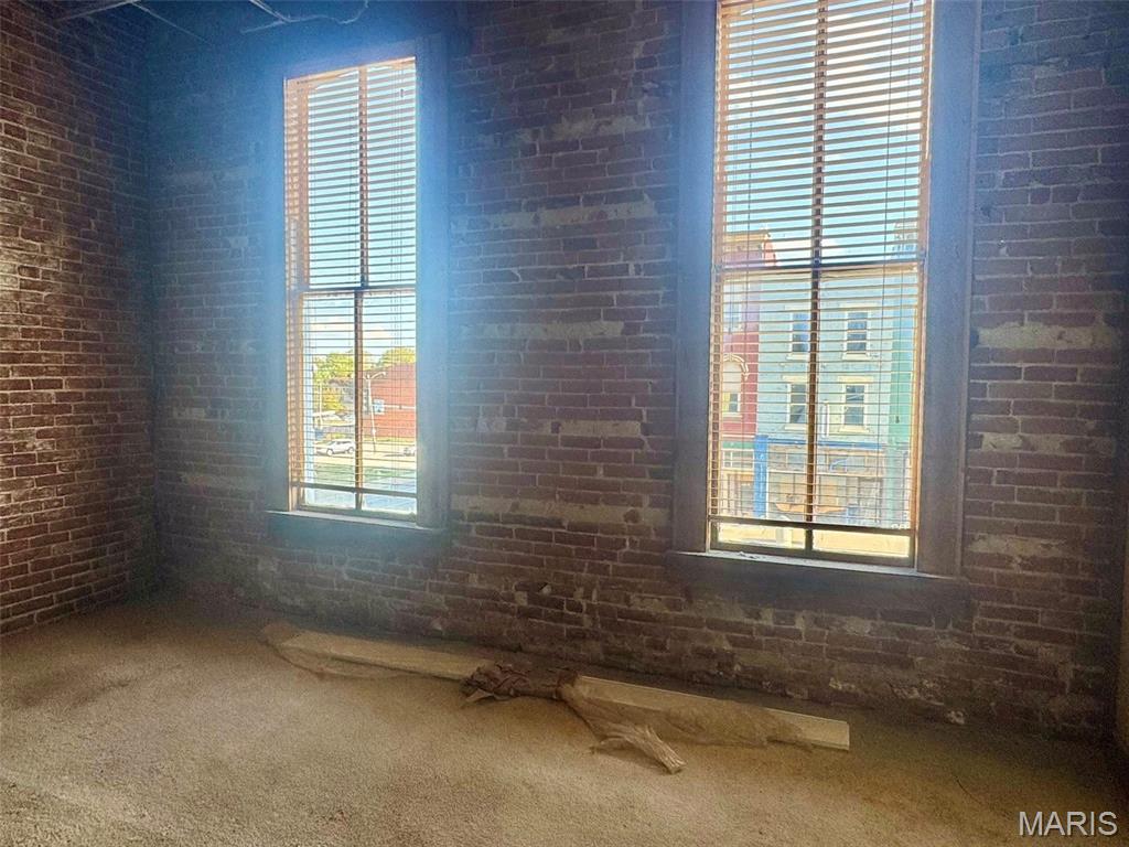 City of Hannibal - Commercial Sale