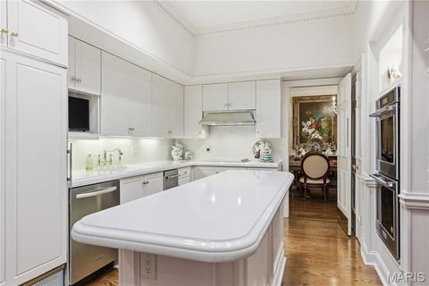 Tiny photo for 11 Chatfield Place Road, Creve Coeur, MO 63141 (MLS # 25071138)