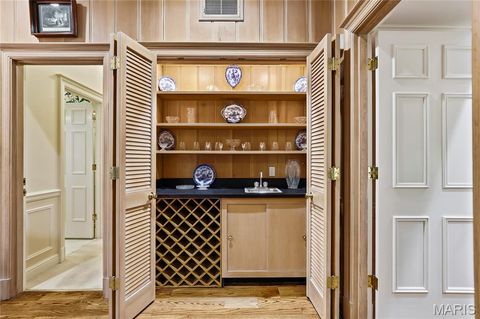 Tiny photo for 11 Chatfield Place Road, Creve Coeur, MO 63141 (MLS # 25071138)