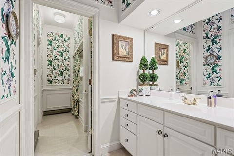 Tiny photo for 11 Chatfield Place Road, Creve Coeur, MO 63141 (MLS # 25071138)