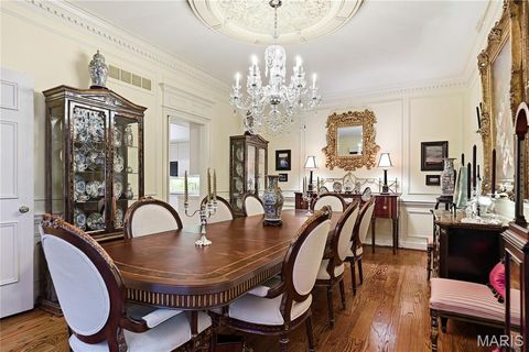 Tiny photo for 11 Chatfield Place Road, Creve Coeur, MO 63141 (MLS # 25071138)