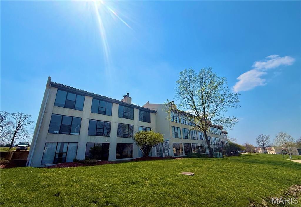 Photo of 85 La Jolla Drive #1C/346, Lake Ozark, MO 65049 (MLS # 26021100)