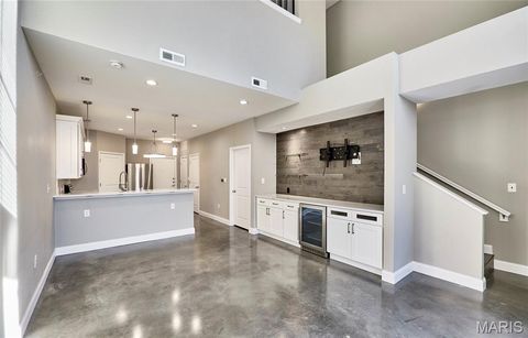 Tiny photo for 200 S Kirkwood Road, Kirkwood, MO 63122 (MLS # 26023586)