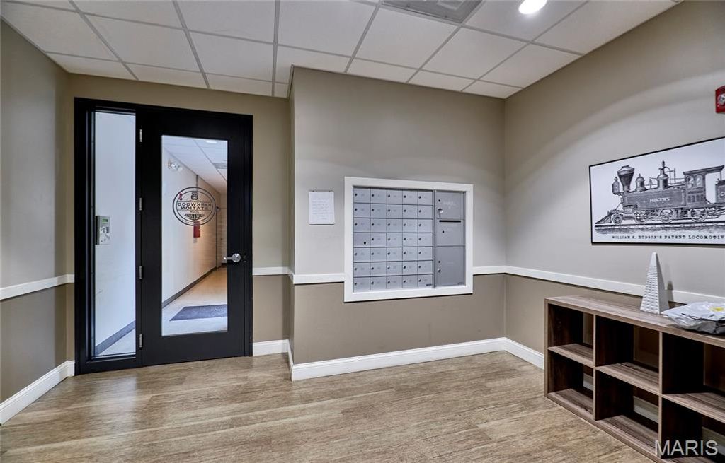 Photo of 200 S Kirkwood Road, Kirkwood, MO 63122 (MLS # 26023586)