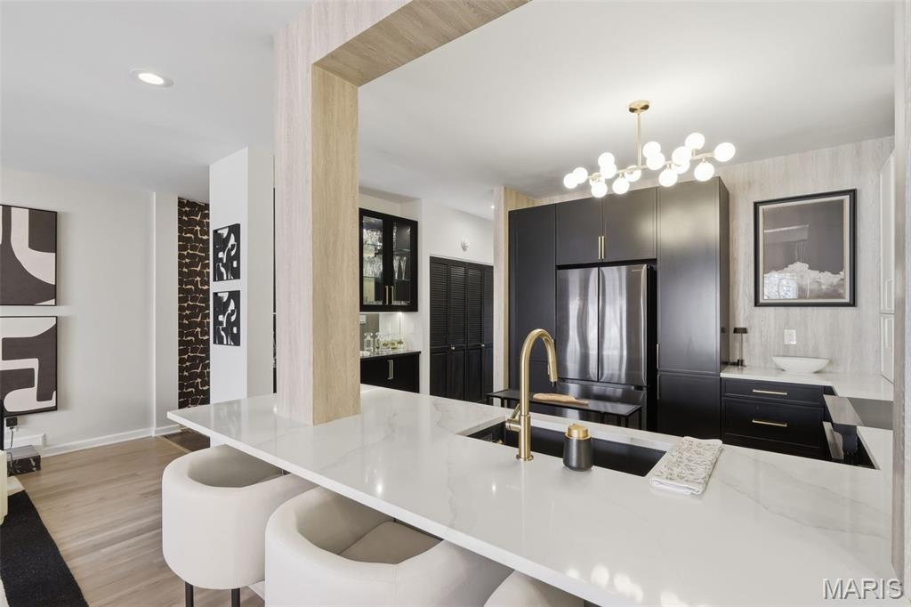 Lindell Place Condos Ph 02 - Residential