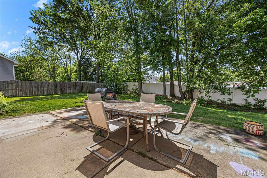 O'Fallon, Missouri 63366, United States, 3 Bedrooms Bedrooms, ,3 BathroomsBathrooms,Residential,Pending,135339