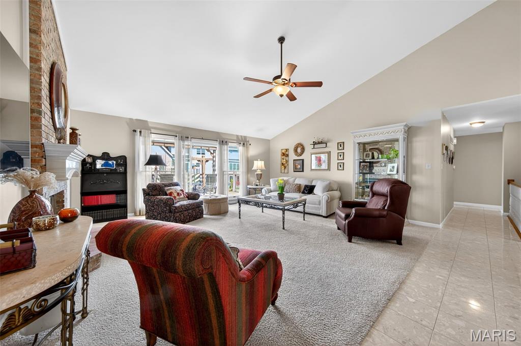 Christopher Winds - Residential