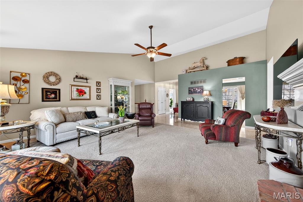 Christopher Winds - Residential