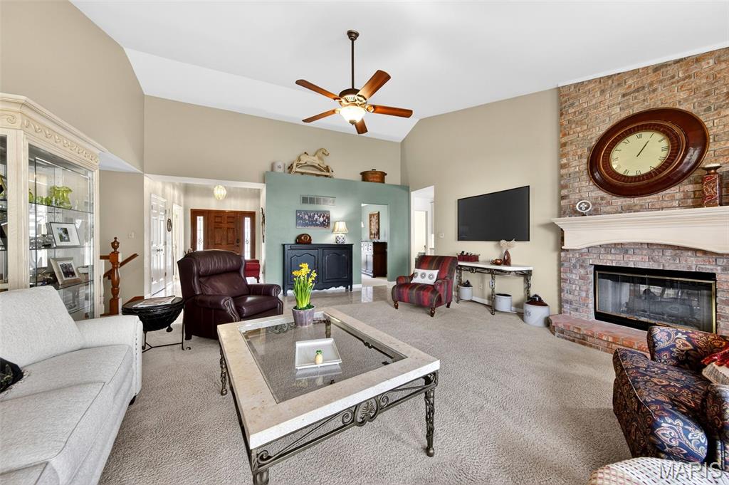 Christopher Winds - Residential