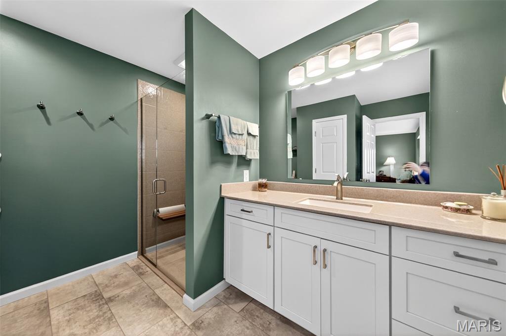 Christopher Winds - Residential