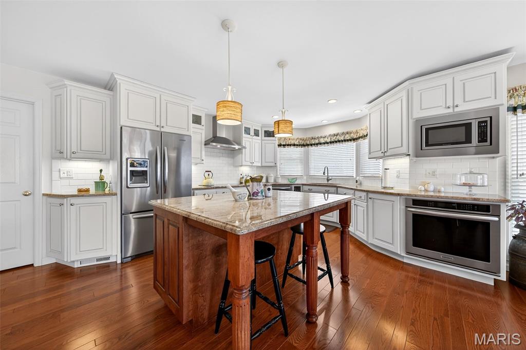 Christopher Winds - Residential