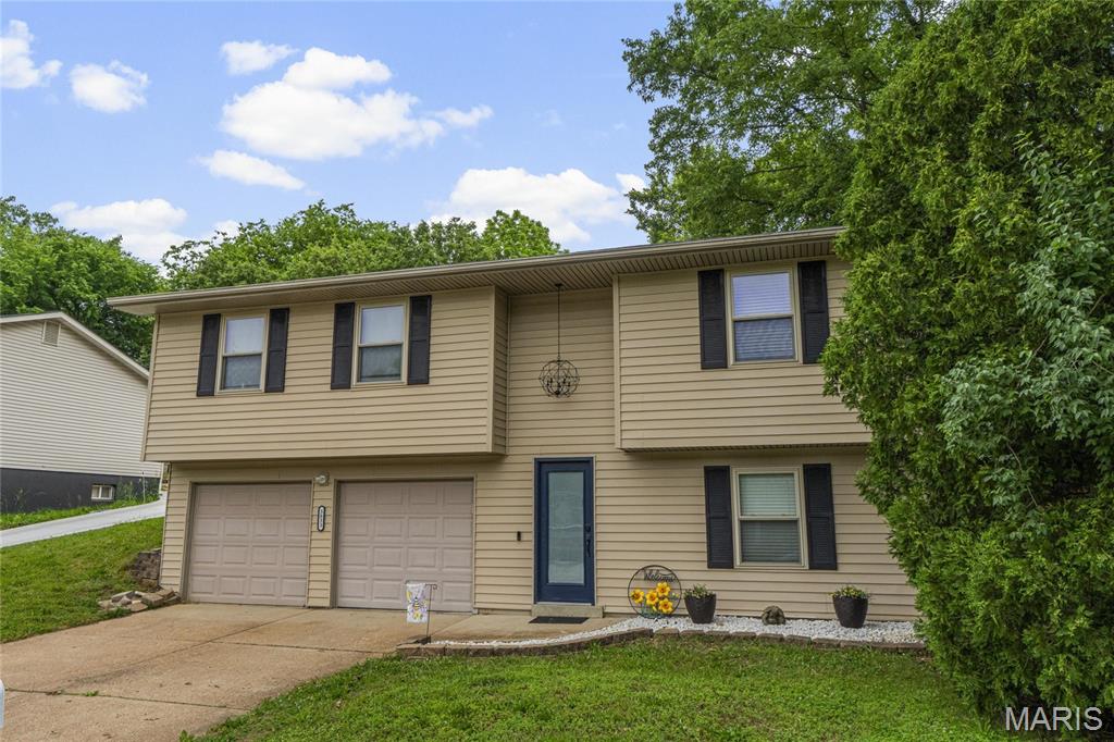 Country Club Manor 03 - Residential