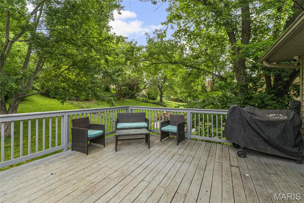 Country Club Manor 03 - Residential