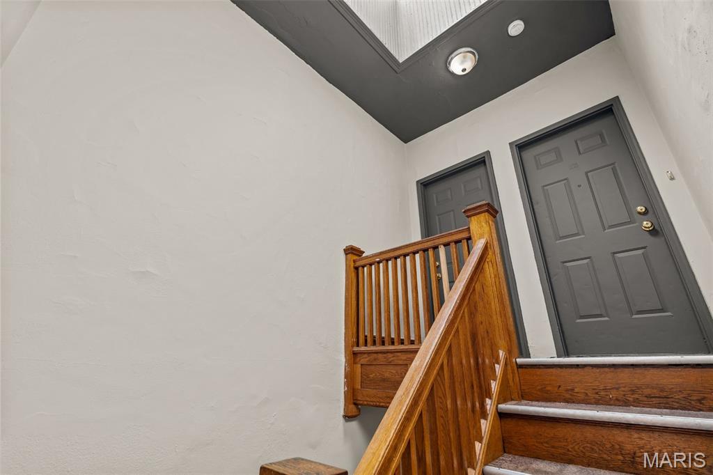 C B 5017 Arsenal - Residential Income