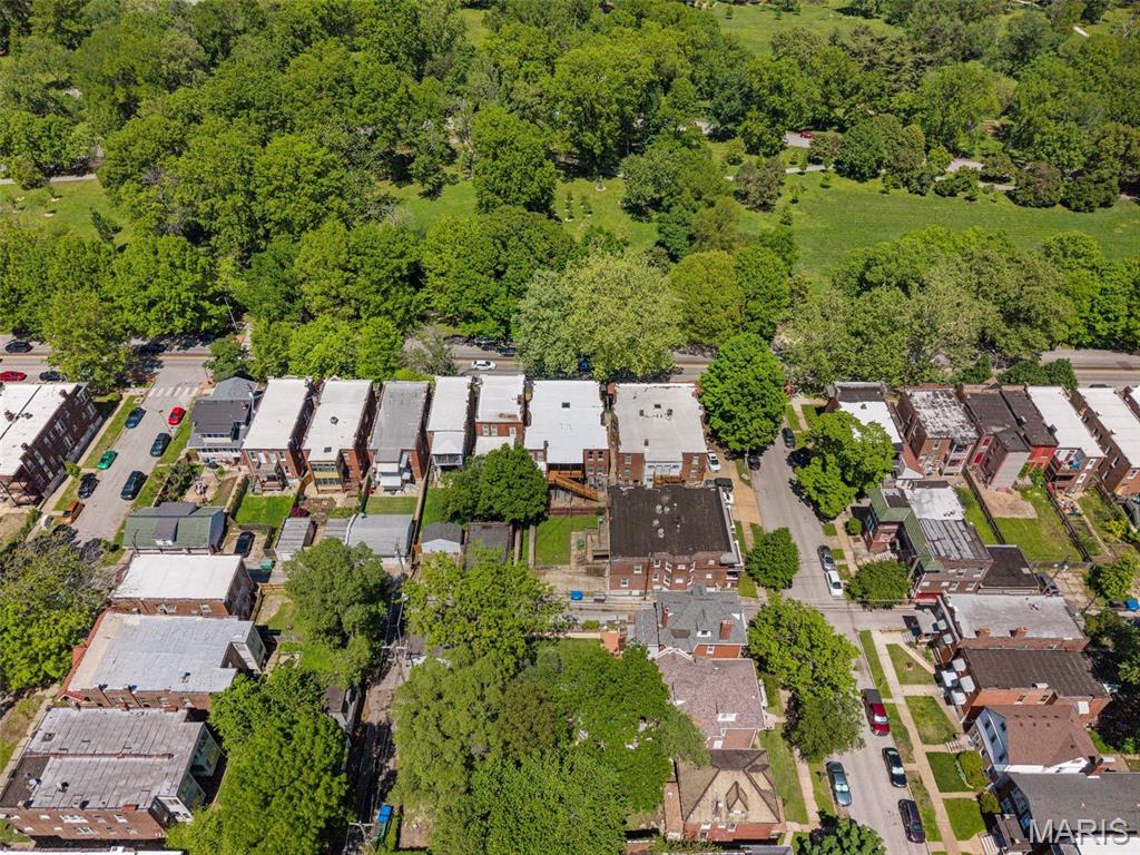C B 5017 Arsenal - Residential Income