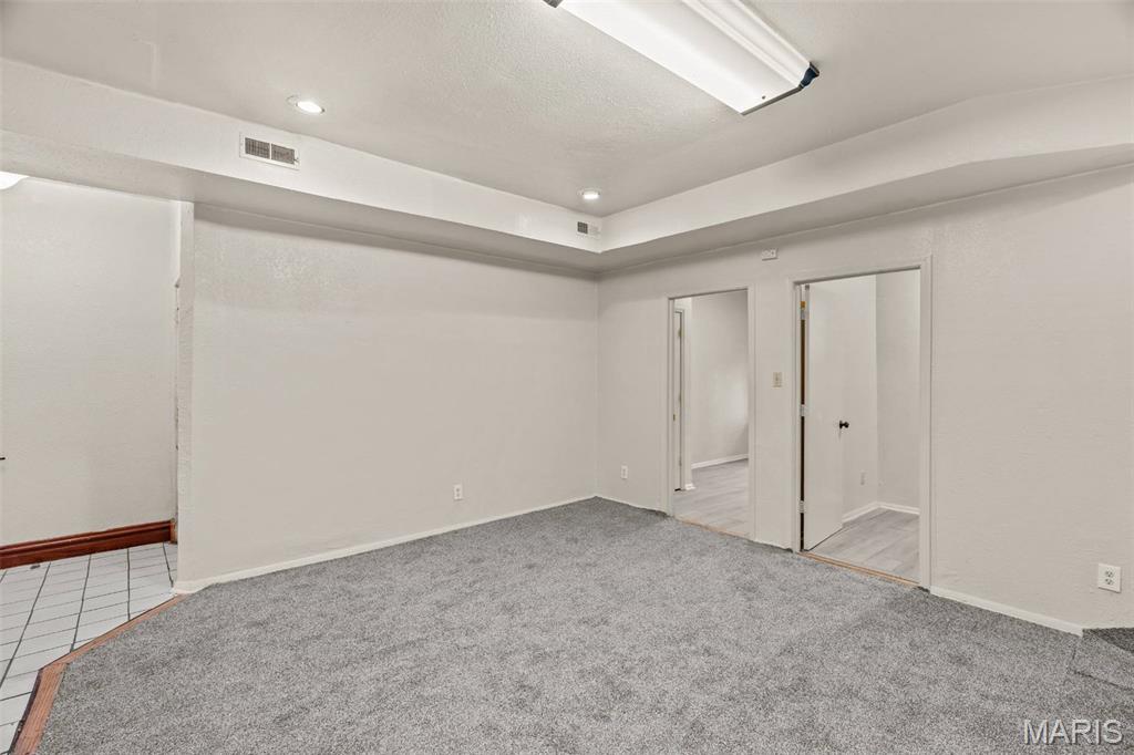 C B 5017 Arsenal - Residential Income