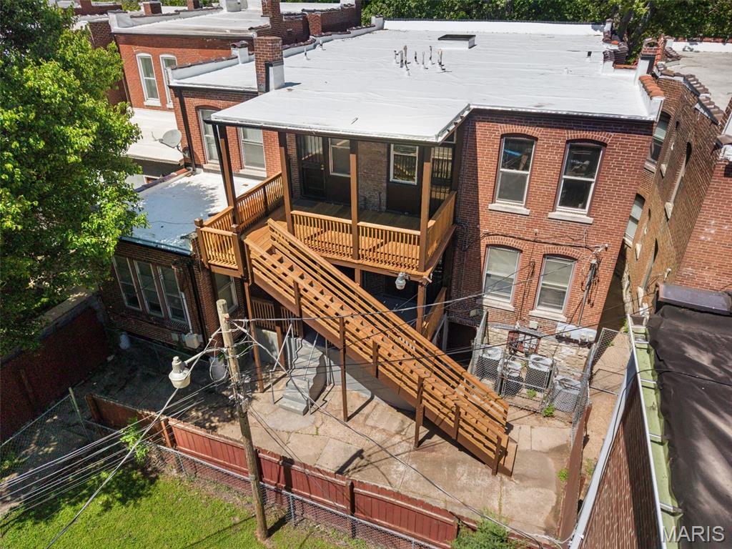 C B 5017 Arsenal - Residential Income