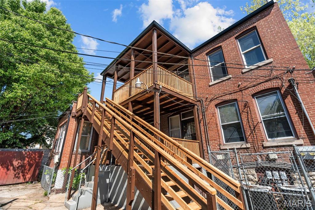 C B 5017 Arsenal - Residential Income
