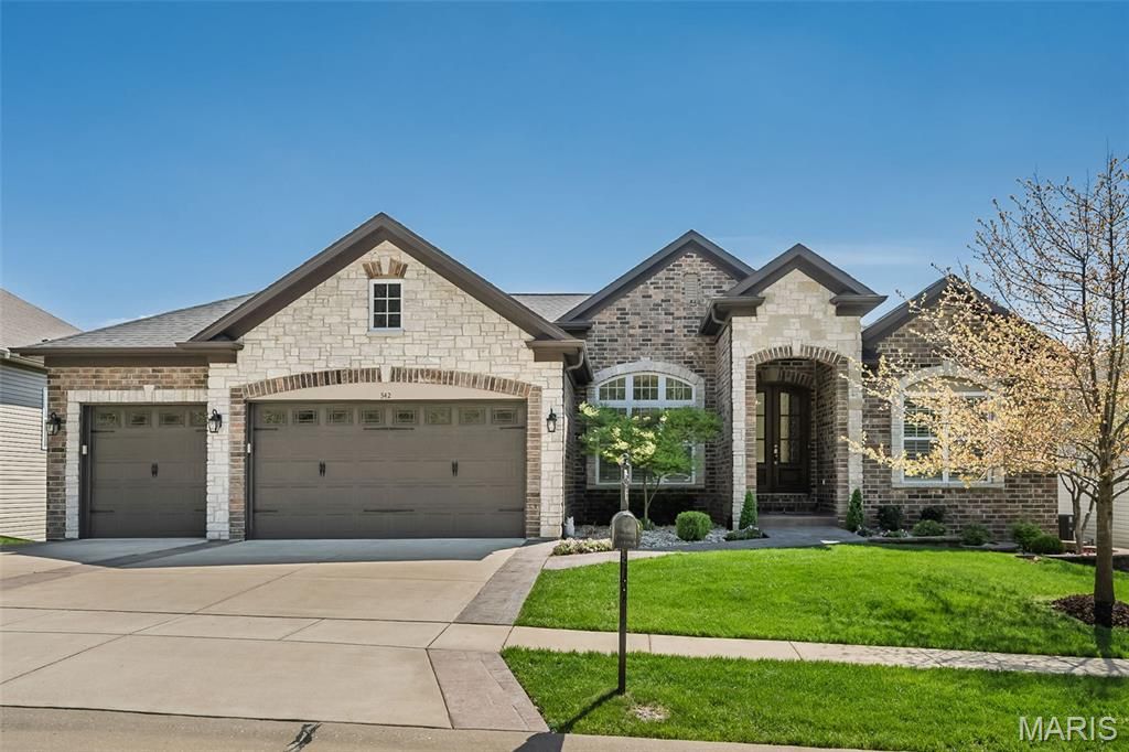 Photo of 342 Harbor Bluff Drive, Unincorporated, MO 63026 (MLS # 26000682)