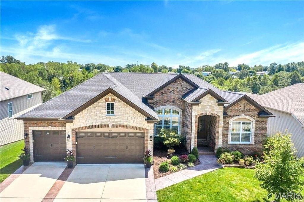 Photo of 342 Harbor Bluff Drive, Unincorporated, MO 63026 (MLS # 26000682)