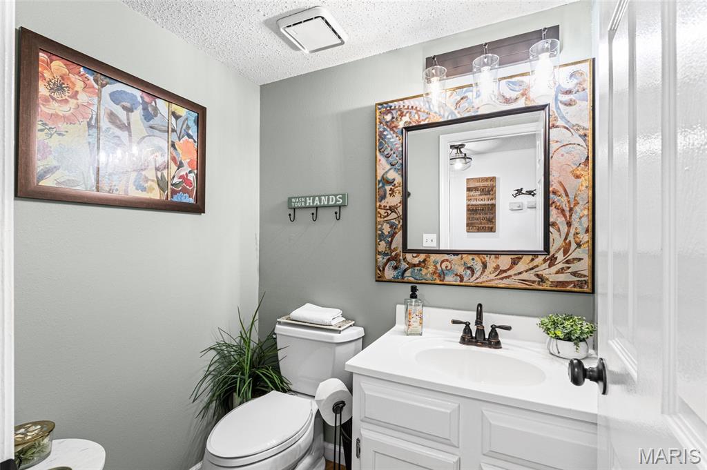 Woodlake Village Condo 8 - Residential