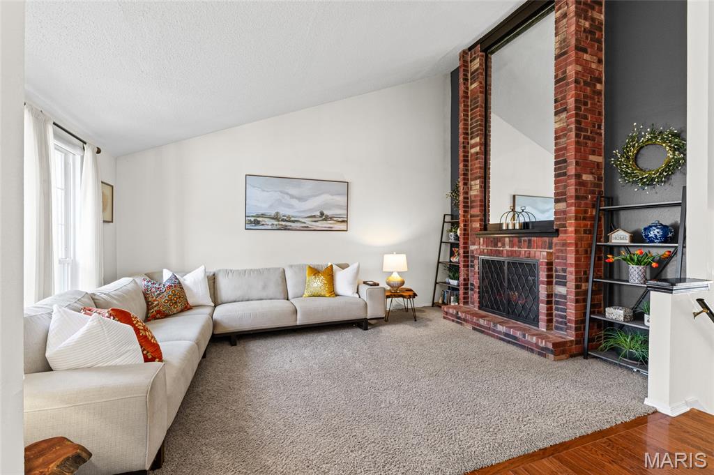 Woodlake Village Condo 8 - Residential