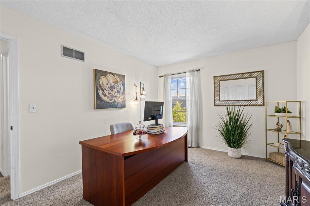 Woodlake Village Condo 8 - Residential