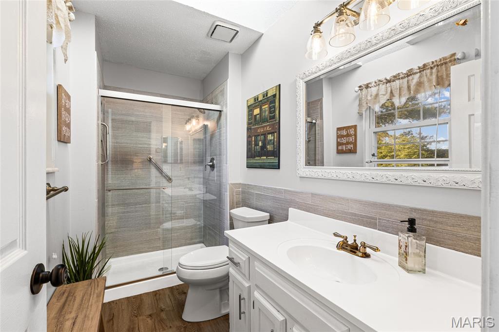 Woodlake Village Condo 8 - Residential