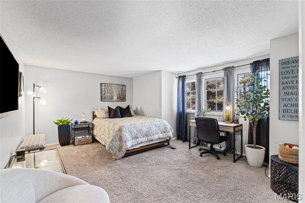 Woodlake Village Condo 8 - Residential