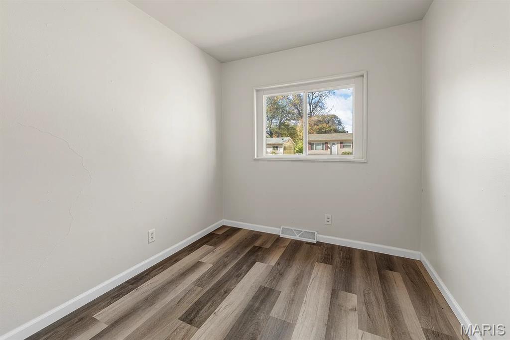 Castle Point Unit 3 - Residential Lease