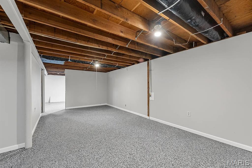 Castle Point Unit 3 - Residential Lease