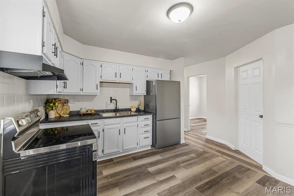 Castle Point Unit 3 - Residential Lease