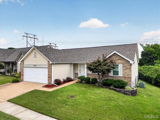 11026 KOHRS LN, SAINT LOUIS, MO 63123 - Image 063c59703c2c1a23fcbc4e9697fd155e/2652853436