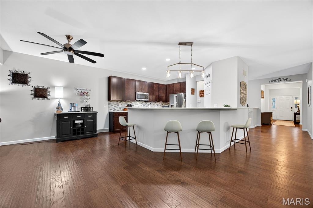 Carlton Glen Estate #14 - Residential