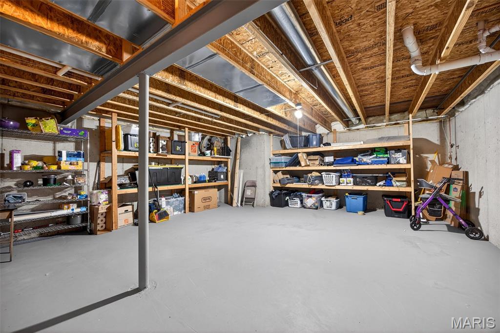 Carlton Glen Estate #14 - Residential