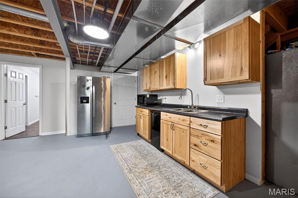 Carlton Glen Estate #14 - Residential