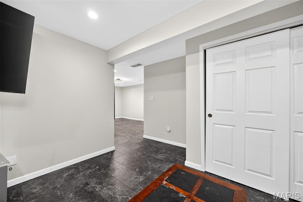 Carlton Glen Estate #14 - Residential