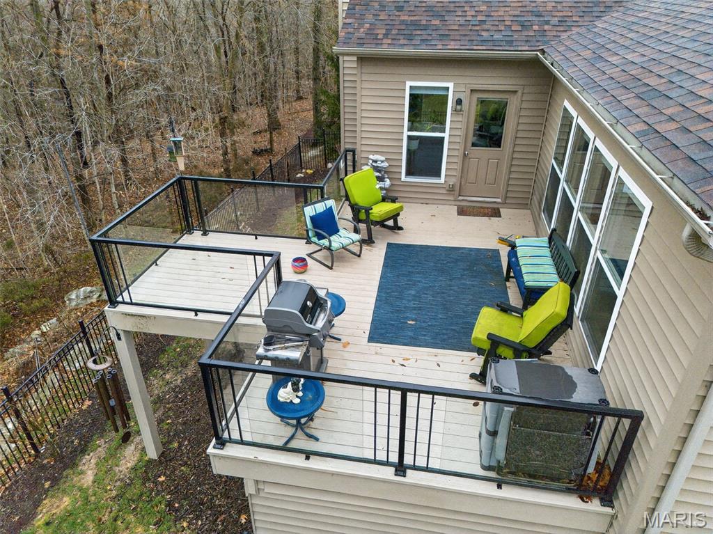 Carlton Glen Estate #14 - Residential