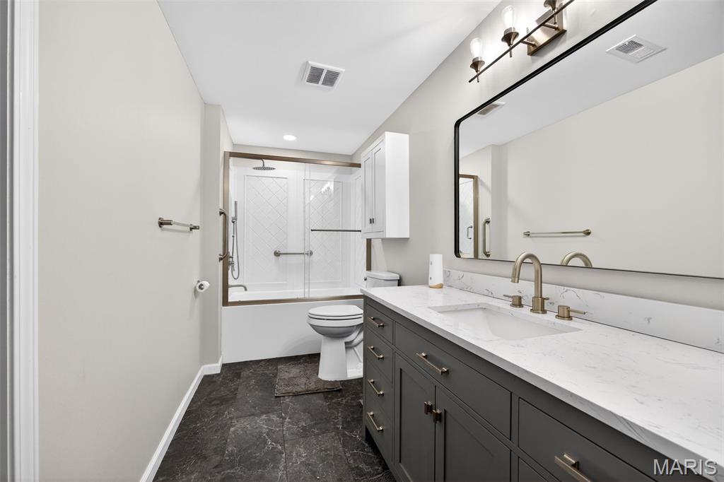 Carlton Glen Estate #14 - Residential