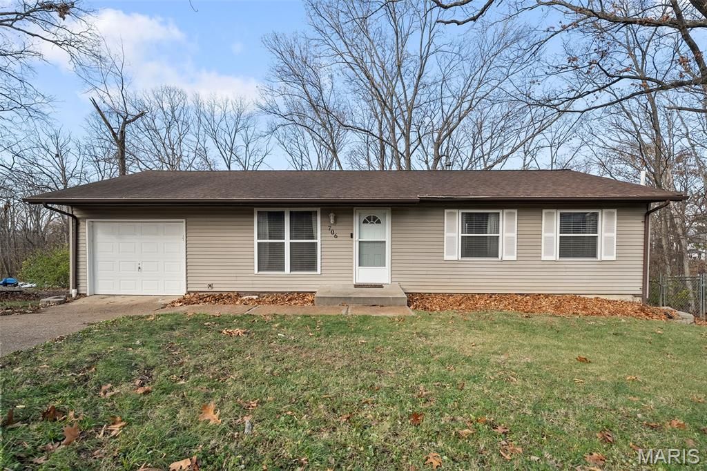 Photo of 706 Maple Avenue, Pevely, MO 63070 (MLS # 25080158)