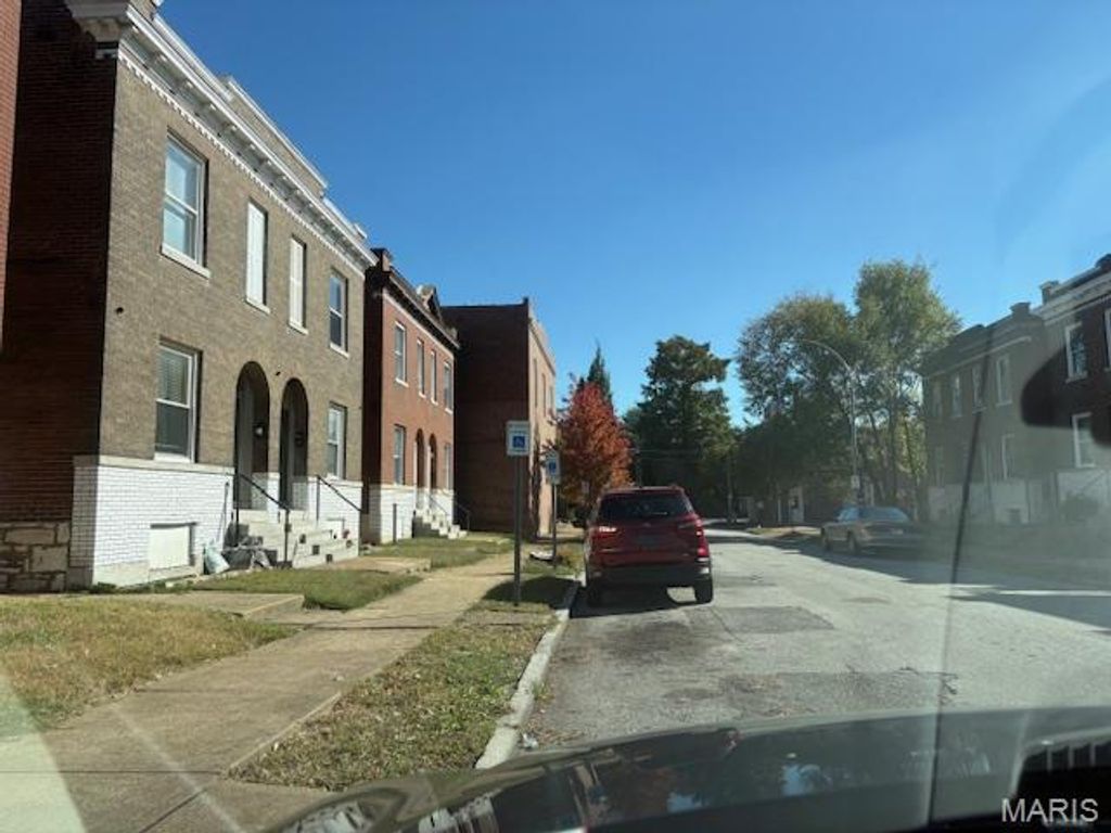 Photo of 521 Fassen Street, St Louis, MO 63111 (MLS # 25073426)