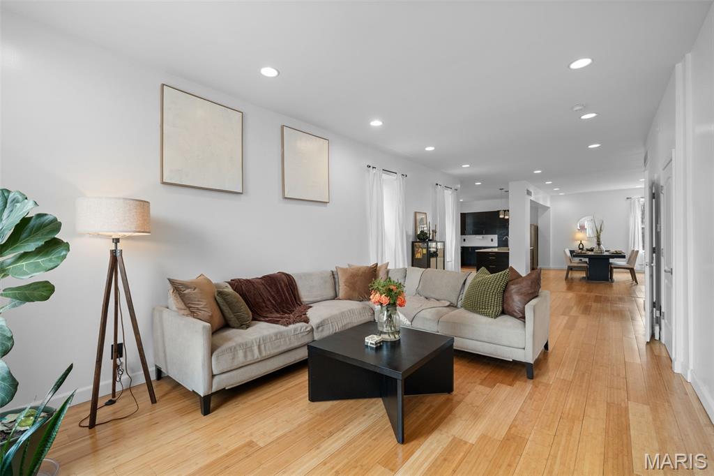 St Louis Commons Add - Residential