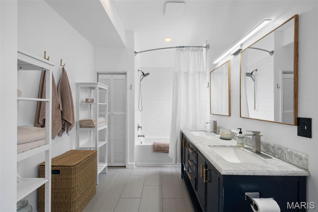 St Louis Commons Add - Residential