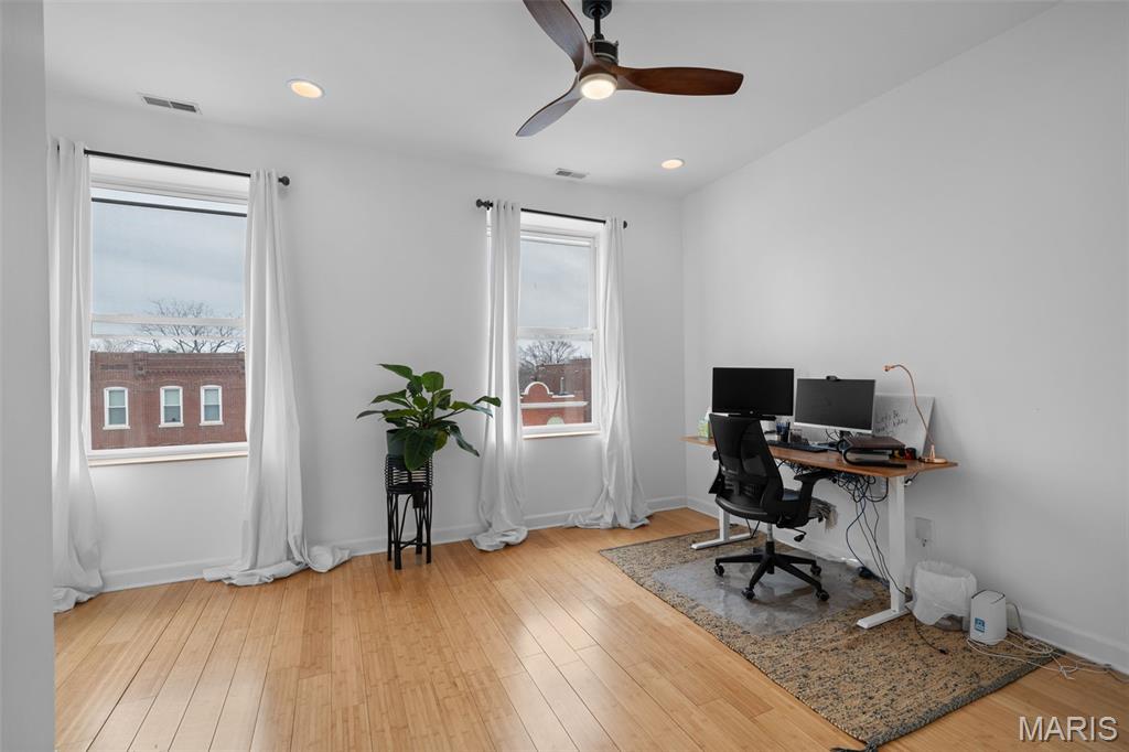 St Louis Commons Add - Residential